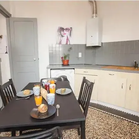 Dans Le Centre De Dan 3eme Etage *