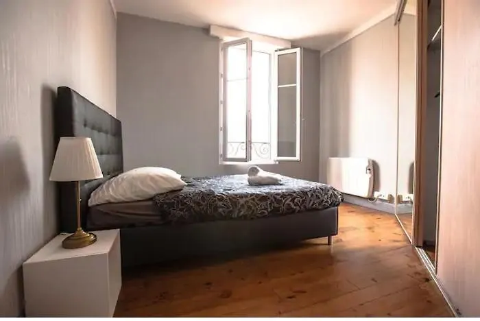 Dans Le Centre De Dan 3eme Etage Biarritz